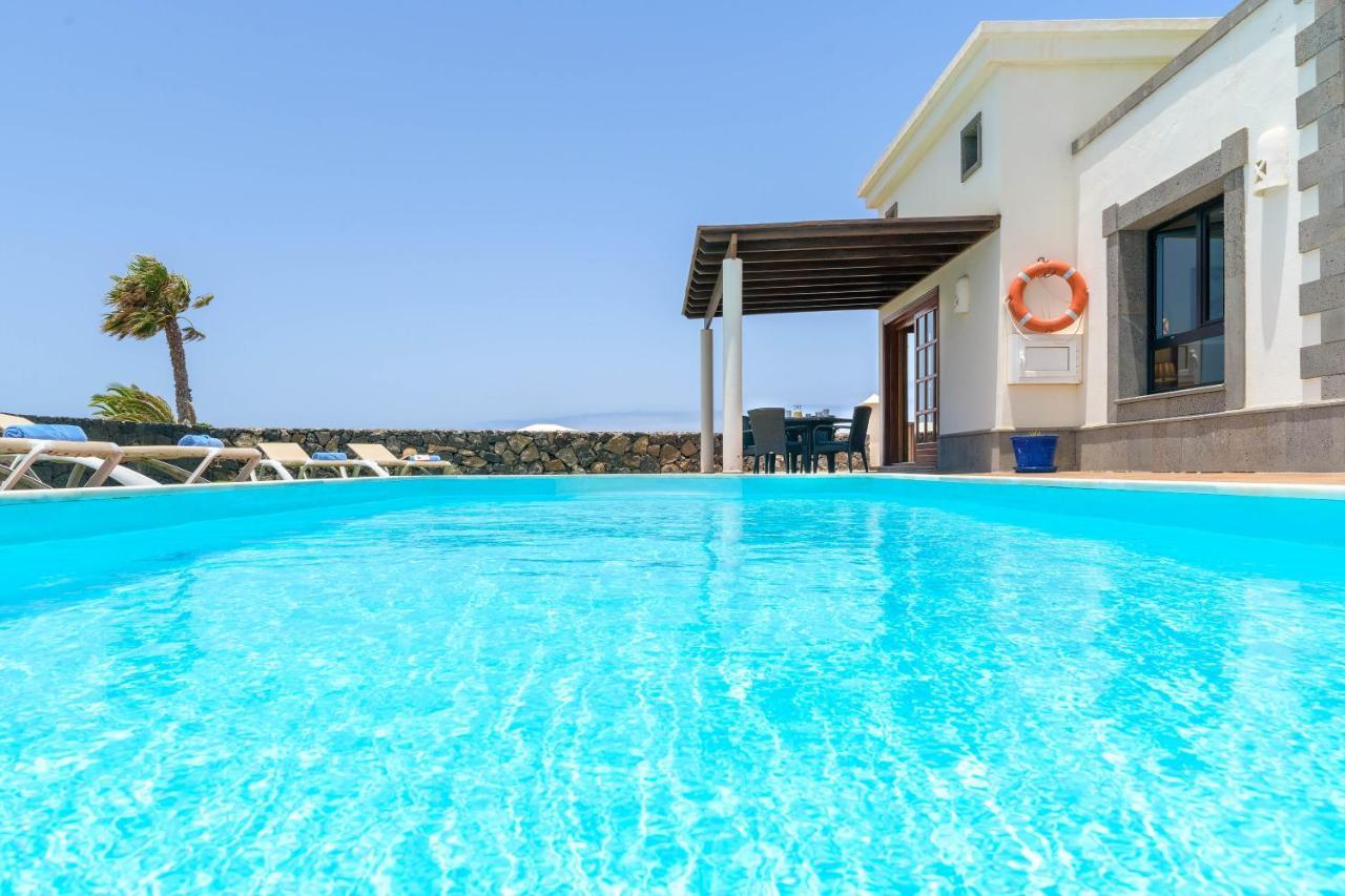 Villa Los Dragos Playa Blanca  Exterior foto